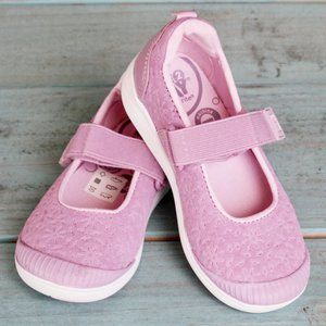 Stride Rite M2P LIA Toddler Sneakers 8.5 NWOT